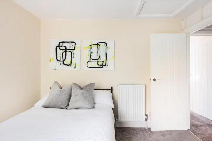 Nice 2 Bedroom House In Stowmarket Eksteriør bilde