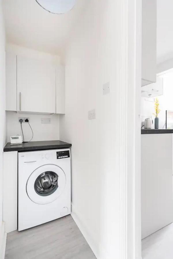 Nice 2 Bedroom House In Stowmarket Eksteriør bilde